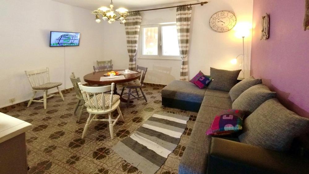 Apartman Dolores Kuciste Zewnętrze zdjęcie