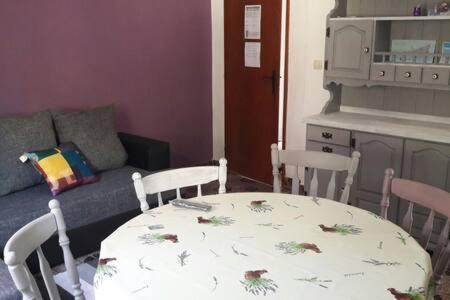 Apartman Dolores Kuciste Zewnętrze zdjęcie